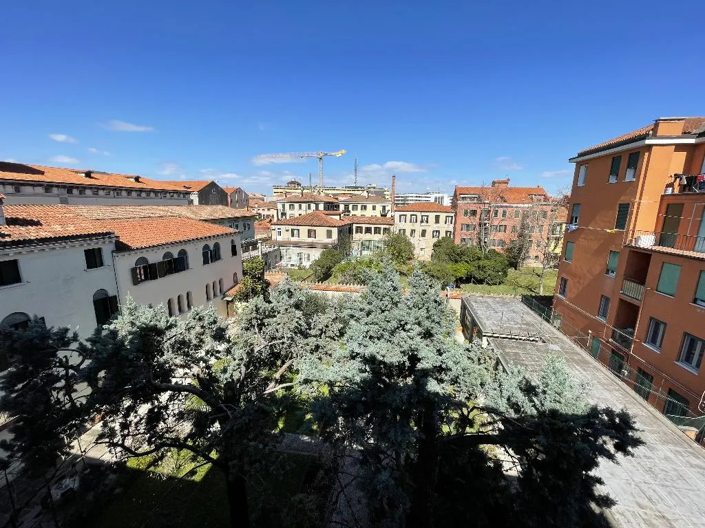 General view, Casa Caburlotto, Venice