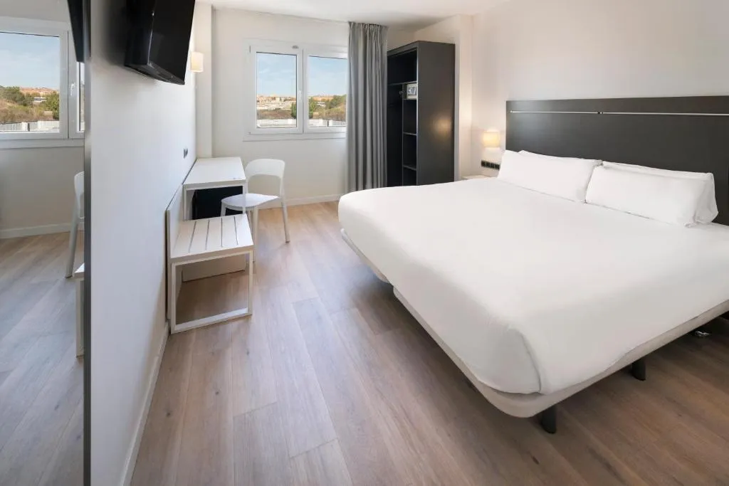DOUBLE STANDARD Room, B&B HOTEL Barcelona Rubí, Barcelona