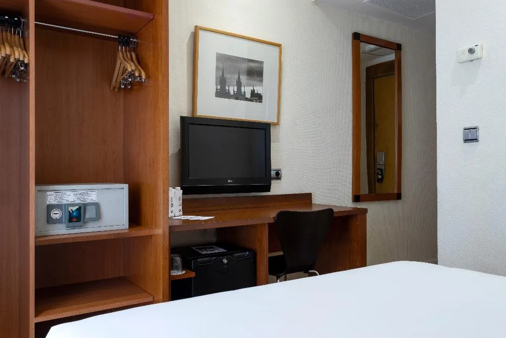 DOUBLE STANDARD Room, Petit Palace Cliper Gran Vía, Madrid