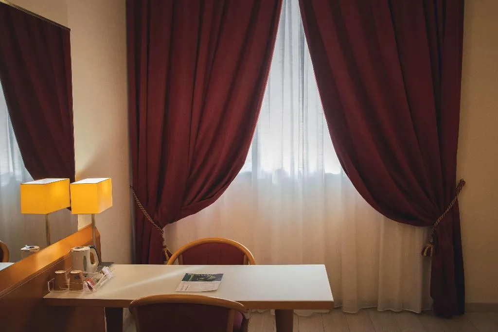 DOUBLE STANDARD Room, Best Western Mirage Hotel Fiera, Milan