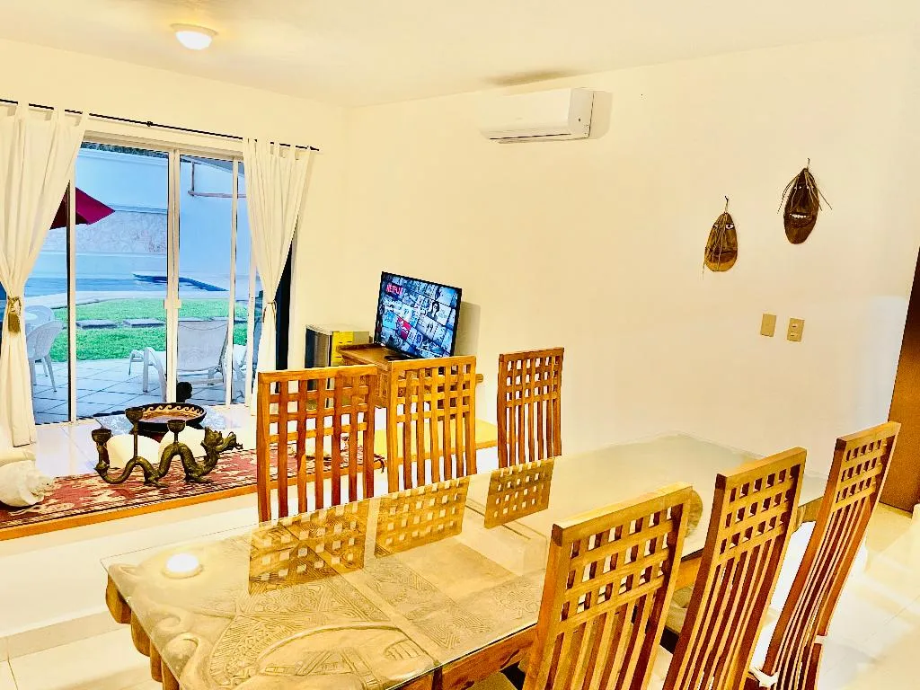 SUITE DELUXE WITH JACUZZI Room, Dolce Vita Caribe B&B, Playa Del Carmen