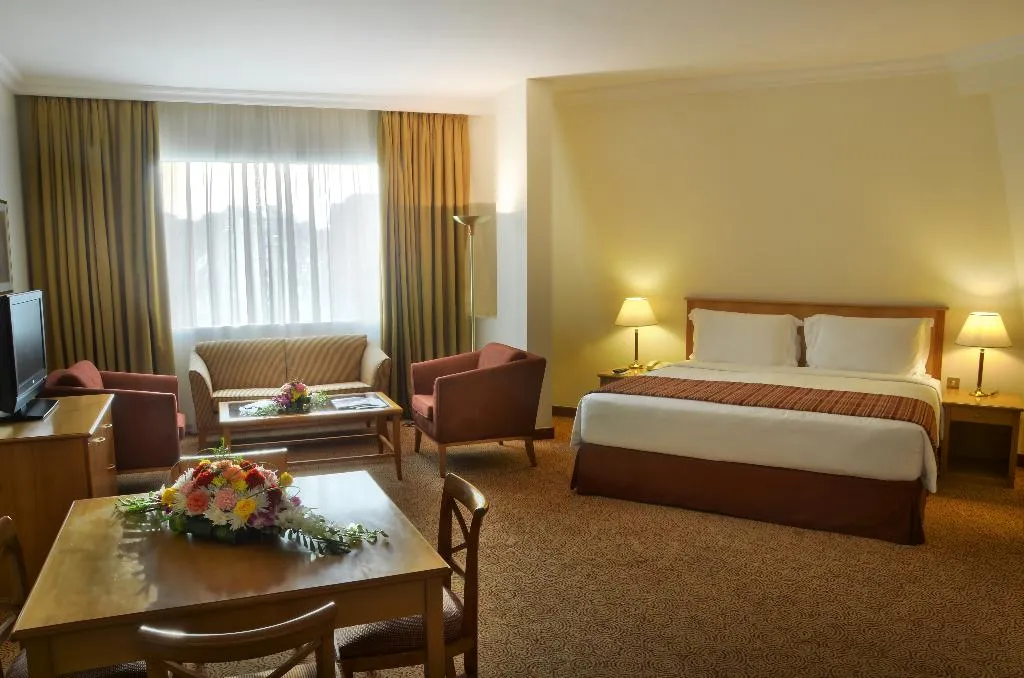 SUITE STANDARD Room, Swiss Belhotel Sharjah, Dubai
