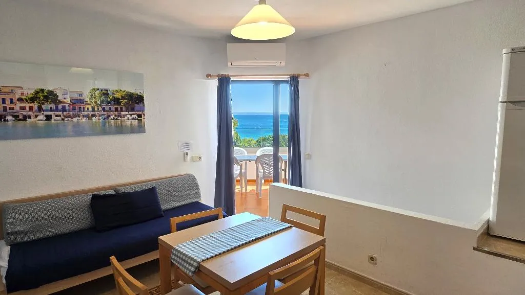 APARTMENT DUPLEX Room, Marina Palmanova Apartamentos, Majorca