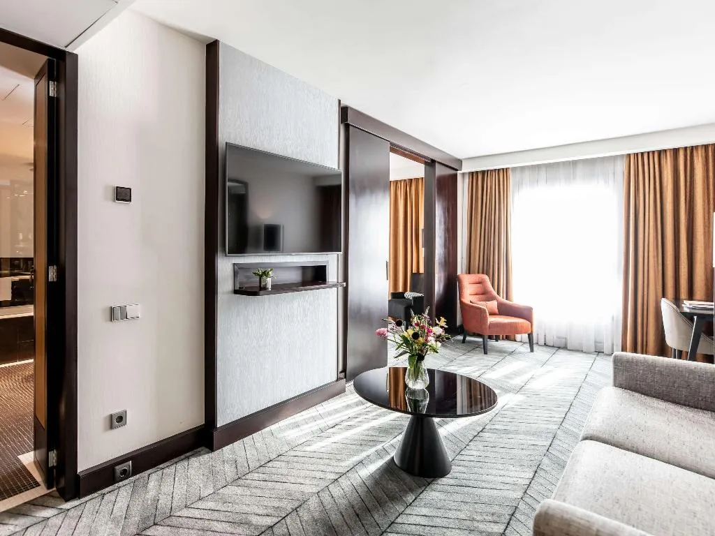 SUITE PRESTIGE Room, Sofitel Lisbon Liberdade, Lisbon