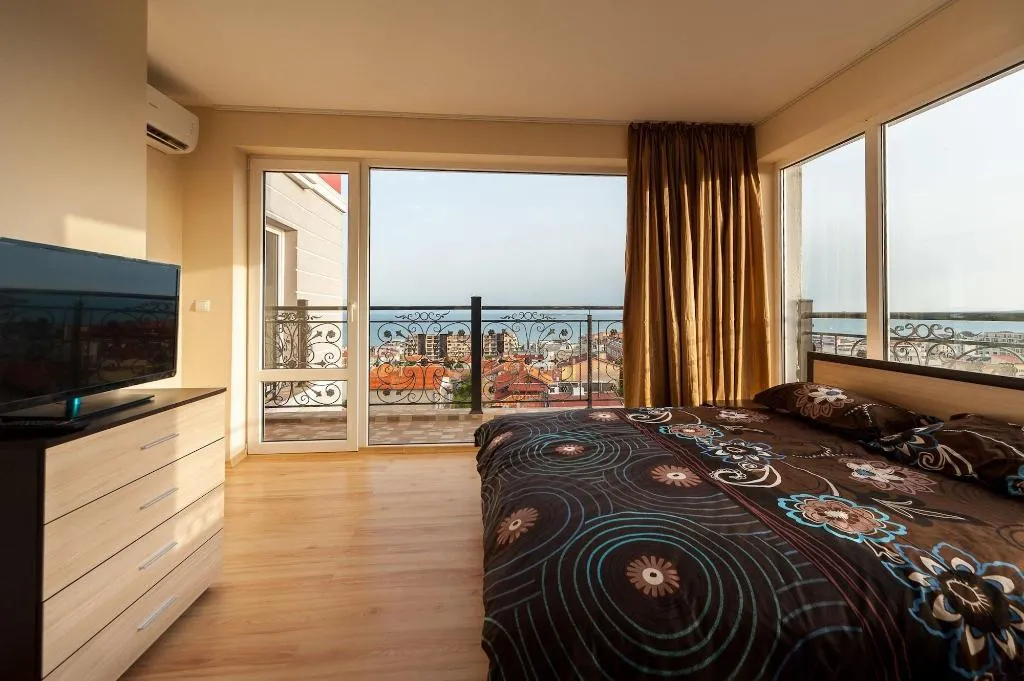 Room, Roel Residence Apartments, Bourgas