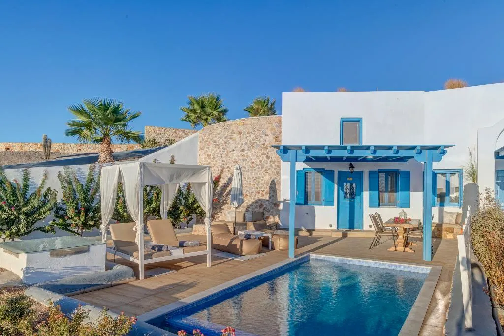 VILLA WITH PRIVATE POOL Room, Desiterra Resort, Santorini