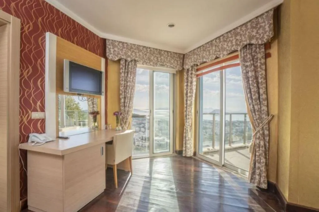JUNIOR SUITE ONE BEDROOM Room, Maira Deluxe Resort, Bodrum