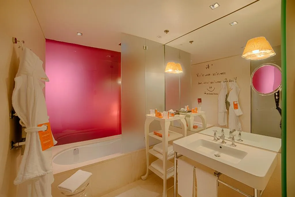 DOUBLE PREMIUM Room, nhow Milano, Milan