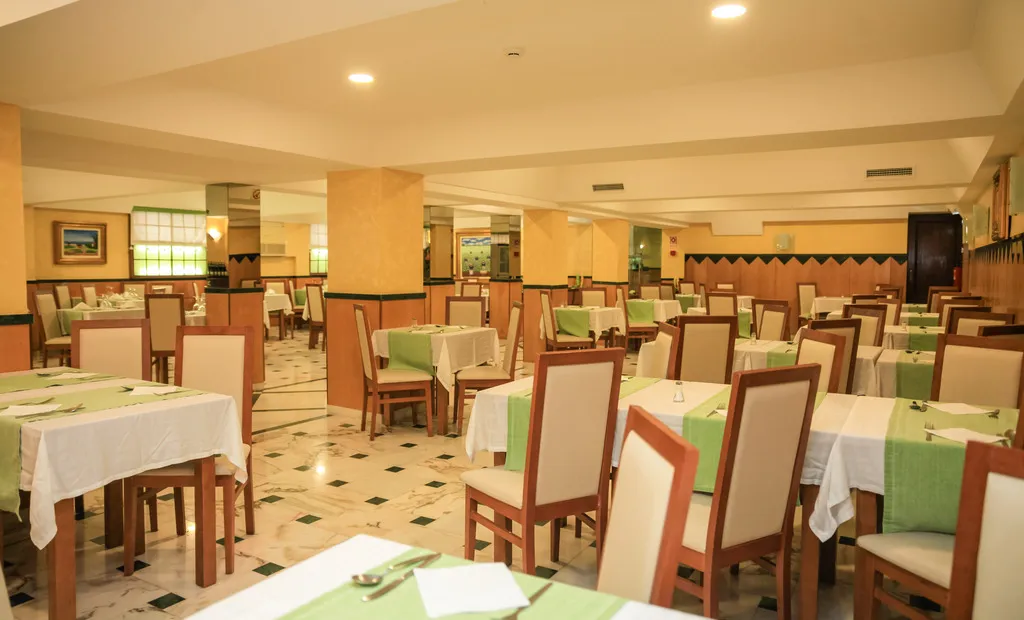 Restaurant, Baía Beach Hotel, Algarve