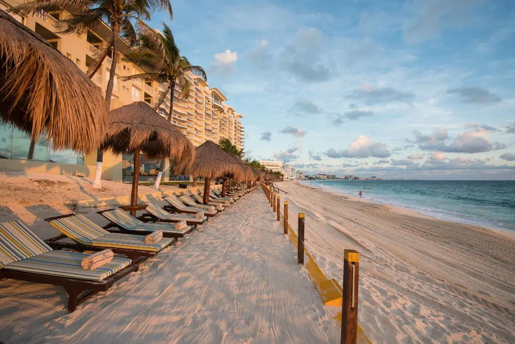Beach, Club Regina Cancun managed by Accor, Cancun Area