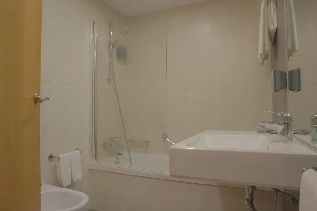 SUITE WITH DOUBLE BED Room, SANA Reno, Lisbon