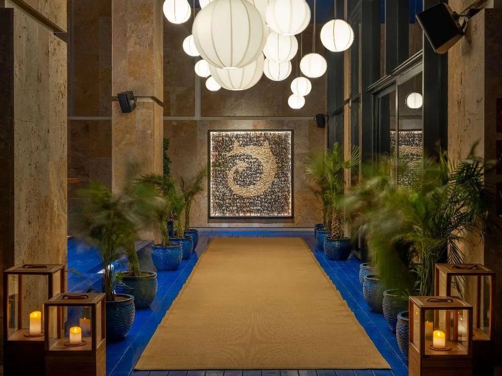 Restaurant, Banyan Tree Dubai, Dubai