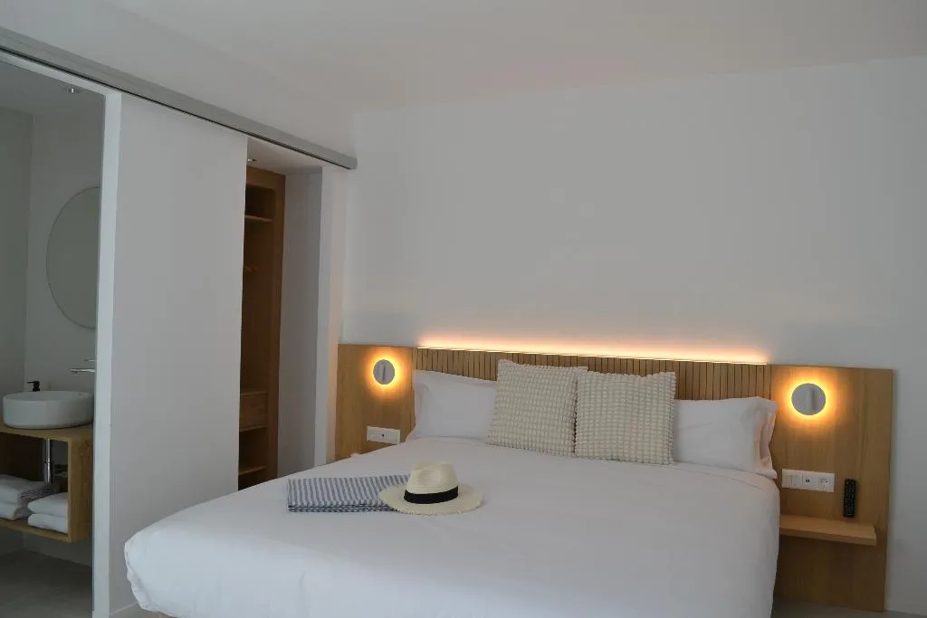 DOUBLE ONE BED Room, MYO Barcelona Hotel & Apartments, Barcelona
