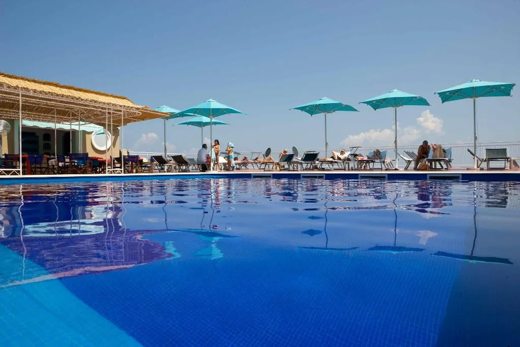 Pool, Minerva, Naples