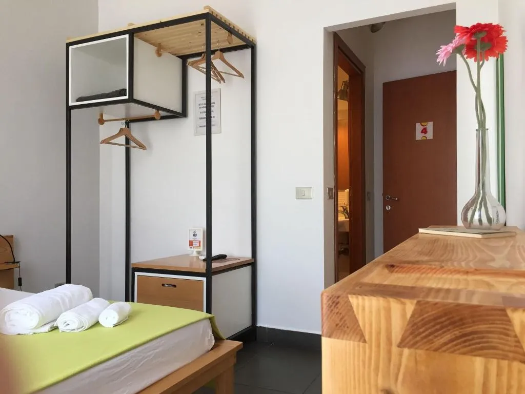 Lobby, Four Rooms, Catania