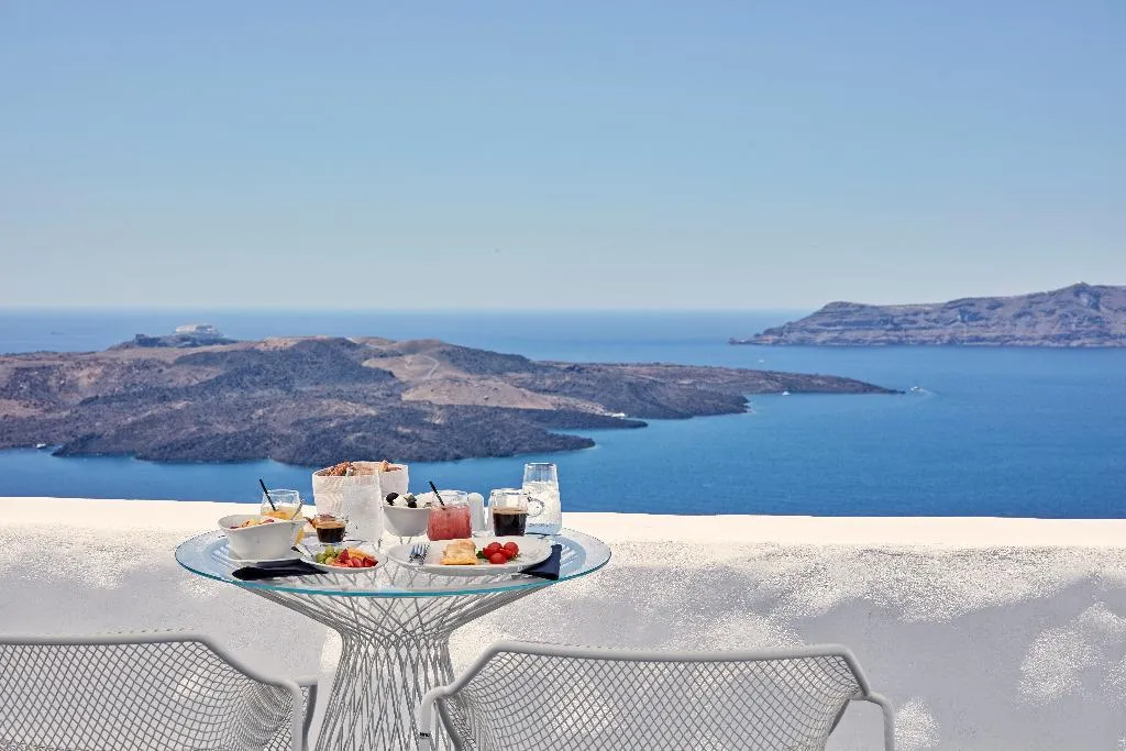 General view, Limestone, Santorini