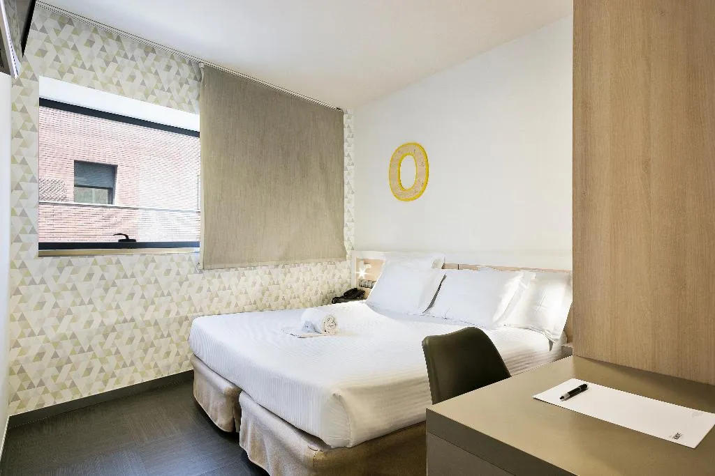 DOUBLE STANDARD Room, Laumon, Barcelona
