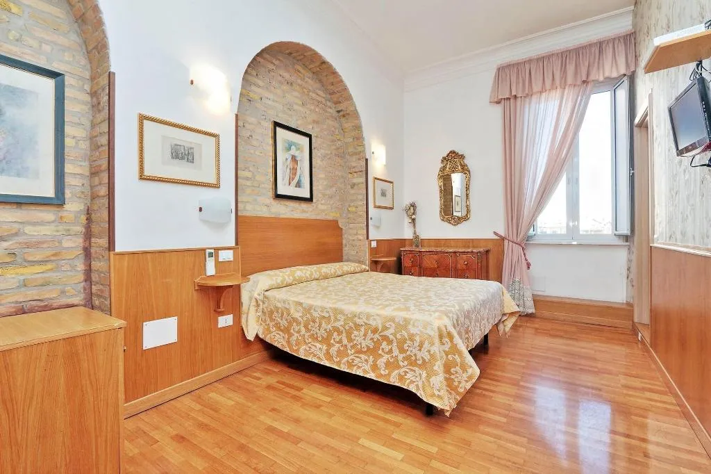 Room, Sonnino Suites, Rome
