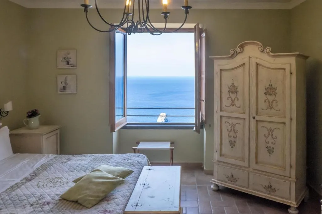 Room, Villa Ketty, Naples