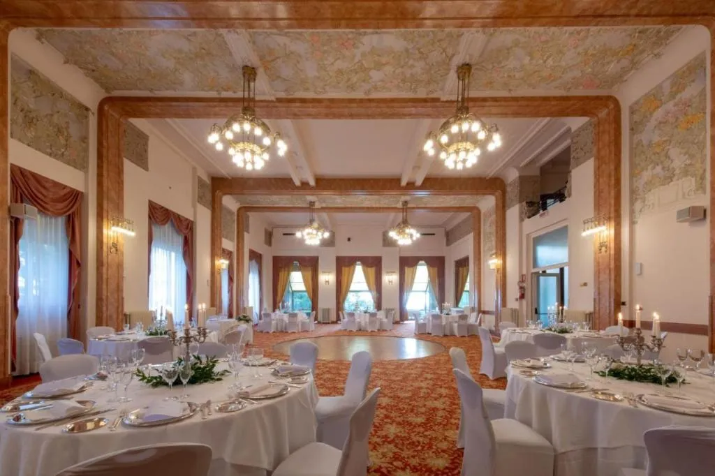 Restaurant, I Palazzi - Palace Grand Hotel Varese, Milan