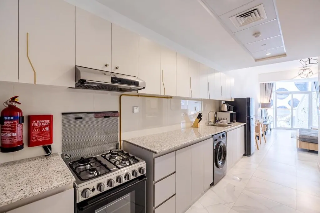 STUDIO DELUXE WITH VIEWS Room, Unlock Waters Edge, Dubai