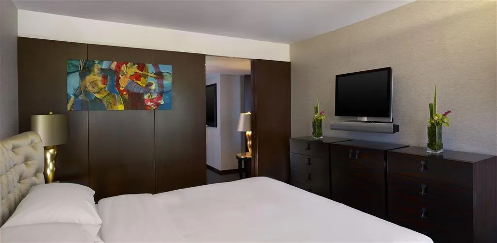 Room, Sheraton Lisboa Hotel & Spa, Lisbon