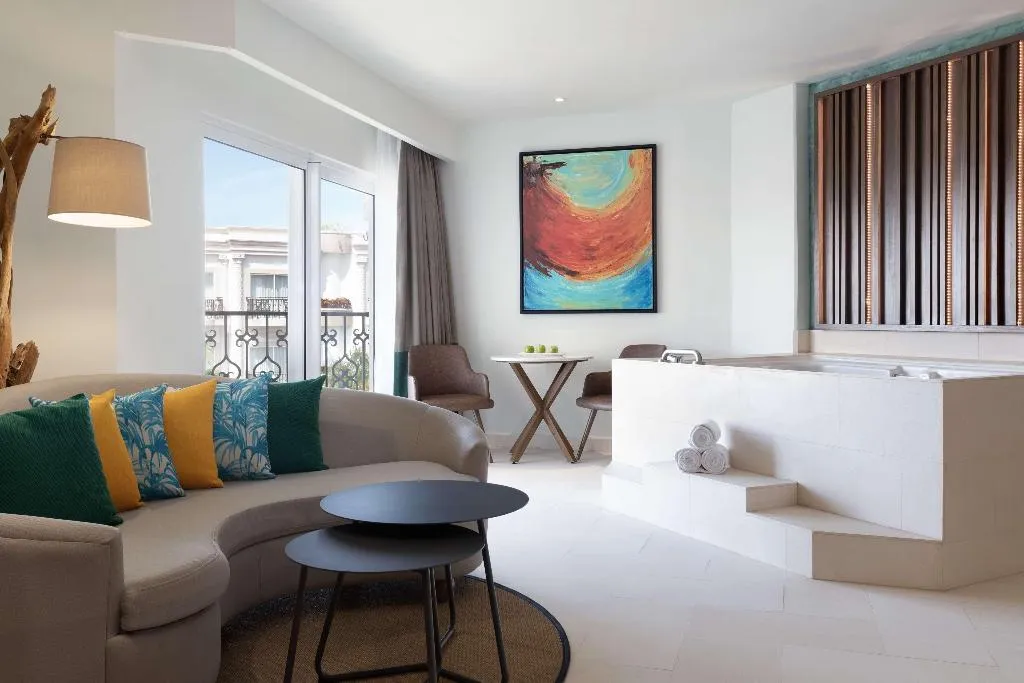 JUNIOR SUITE KING SIZE BED Room, Hyatt Vivid Playa Del Carmen - Adults Only, Playa Del Carmen