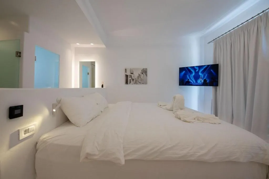 Room, Bianco A Nero, Mykonos