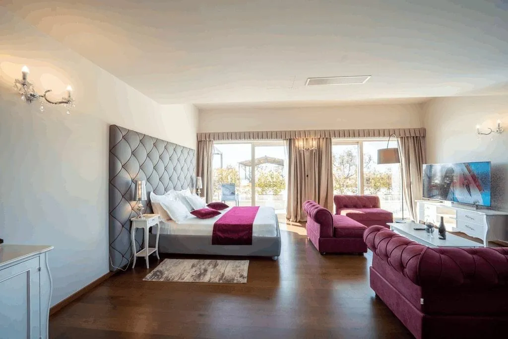 SUITE DELUXE Room, Boutique Hotel Wine Residence Cattunar, Istria