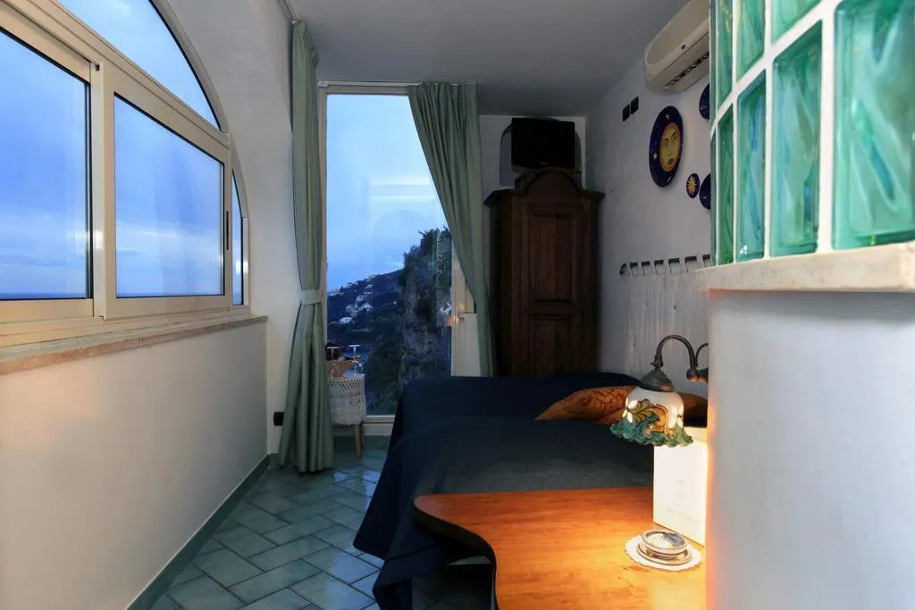 Room, Hotel La Ninfa, Naples