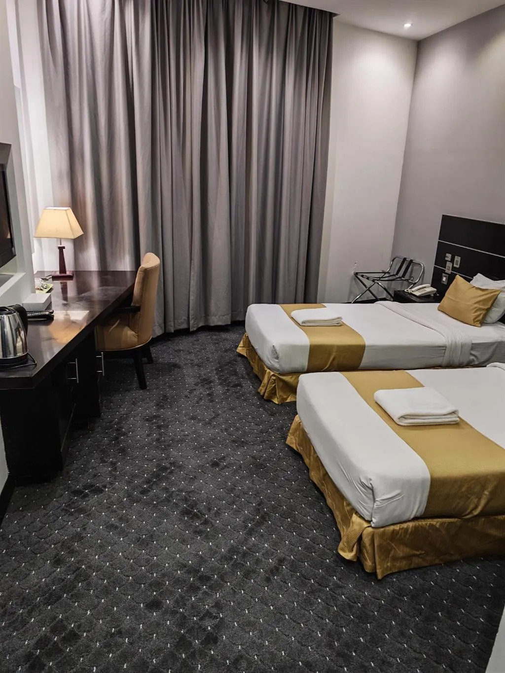 Room, Aldar Hotel, Dubai