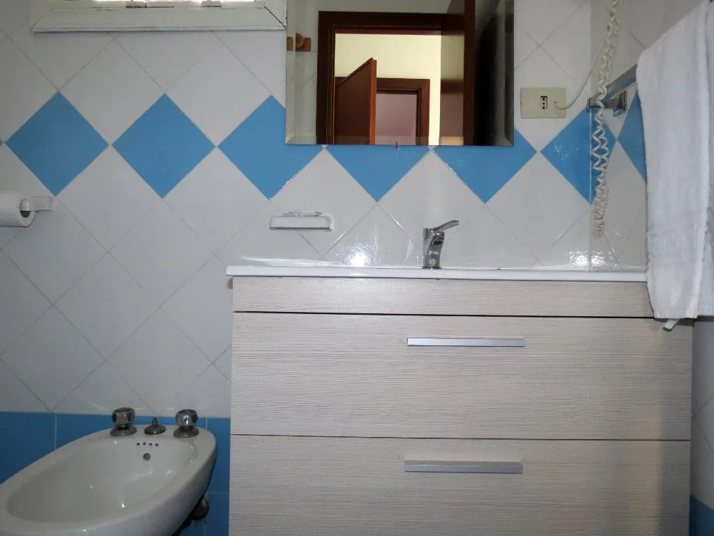 CHALET CAPACITY 4 Room, Baia Serena, Naples