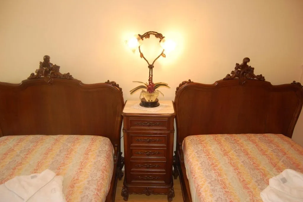 Room, Outros Tempos Turismo De Aldeia, Porto