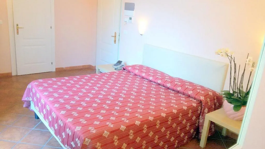 Room, Rita Major, Florence