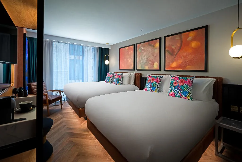 TRIPLE DELUXE KING BED Room, NYX Hotel Dublin Portobello, Dublin