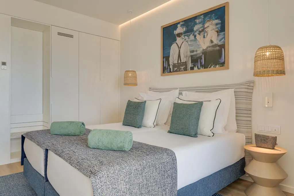 TWIN STANDARD Room, The Editory Ocean Way Funchal, Madeira