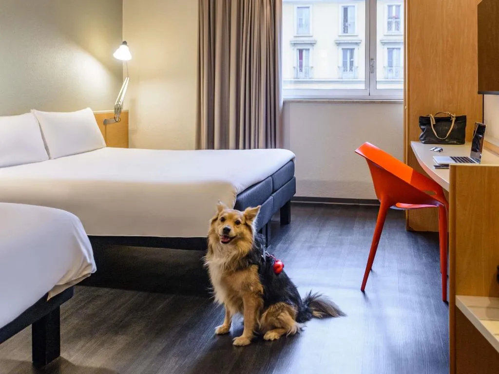 DOUBLE WITH DOUBLE BED Room, Ibis Milano Centro, Milan