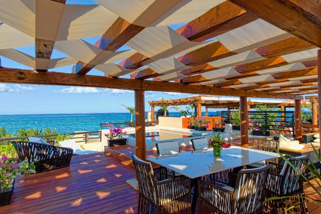 APARTMENT THREE BEDROOMS WITH PRIVATE POOL Room, Aldea Thai by oceanfront, Playa Del Carmen