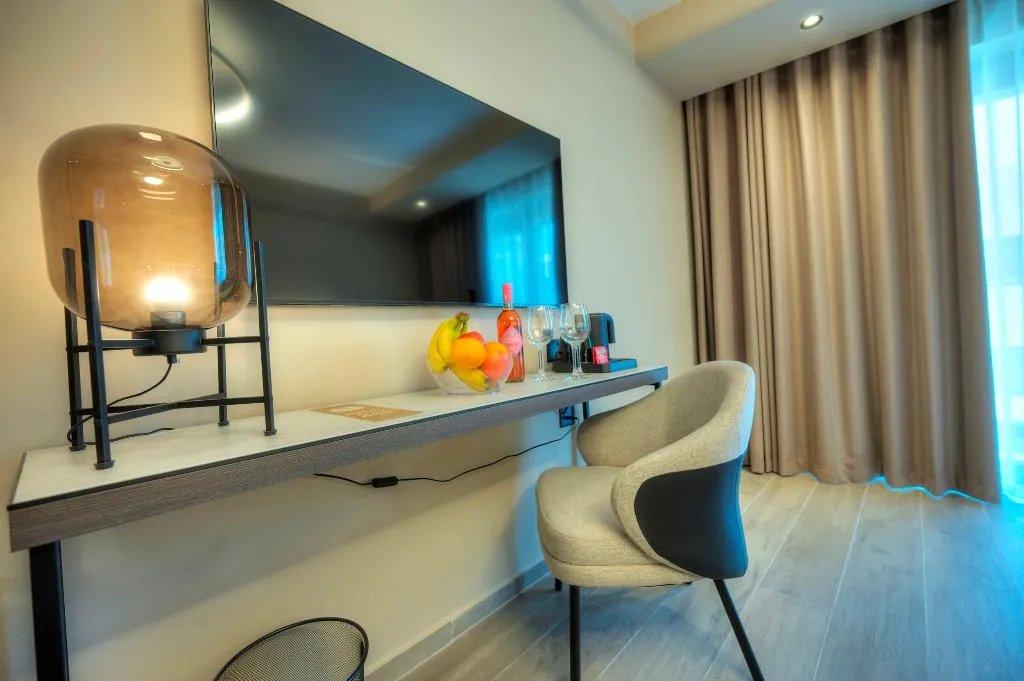 FAMILY ROOM WITH BALCONY Room, Aste Hotel, Malta