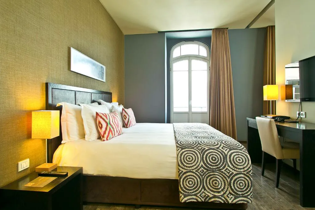 SUITE CAPACITY 2 Room, Internacional Design Hotel, Lisbon