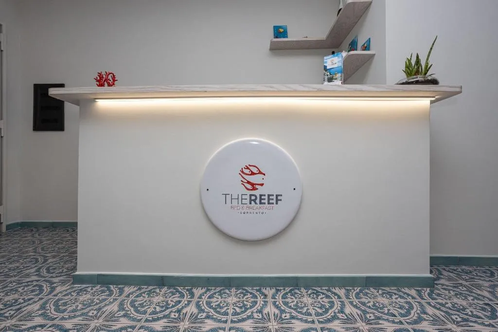 Bar, The Reef, Naples