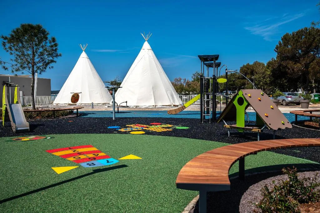 Sports and Entertainment, Arena Grand Kazela Camping Homes, Istria
