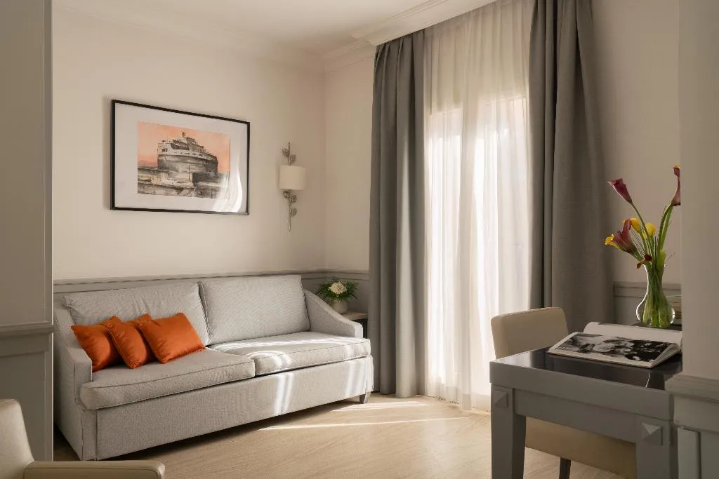 FAMILY ROOM STANDARD Room, Hotel Della Conciliazione, Rome