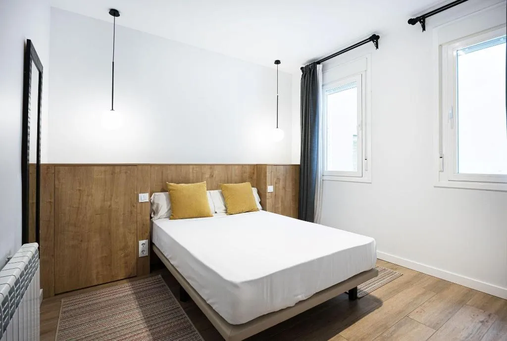 Room, Smartr Atocha Reina Sofia, Madrid