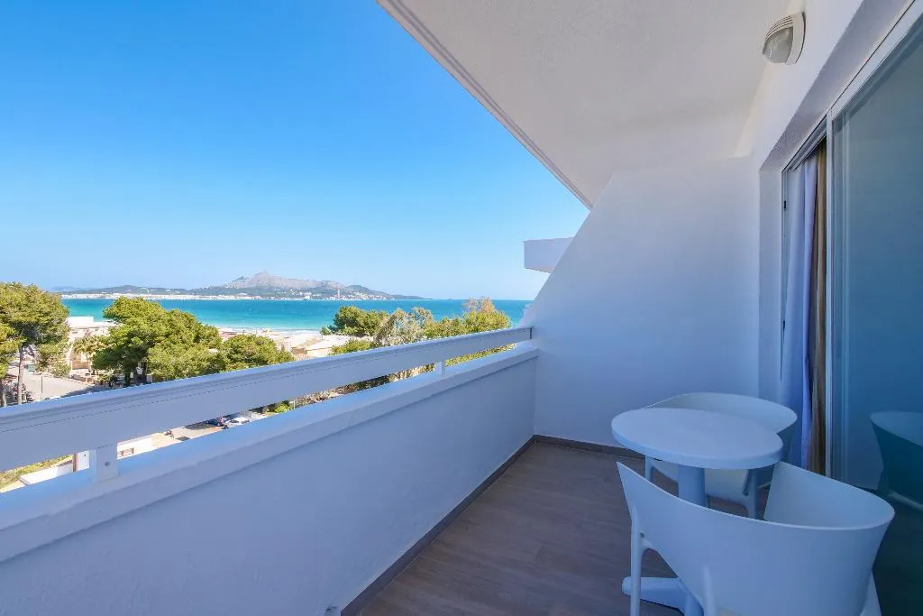 JUNIOR SUITE SEA VIEW CAPACITY 4 Room, Hotel Condesa, Majorca