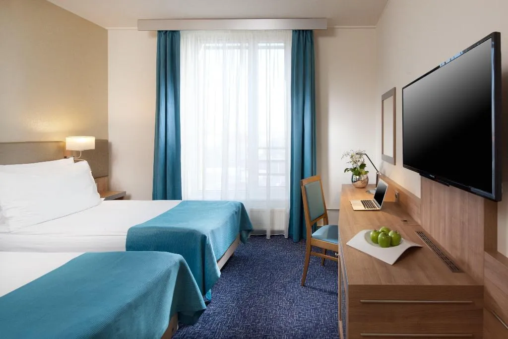 TWIN STANDARD Room, Holiday Inn Prague Congress Centre, Prague