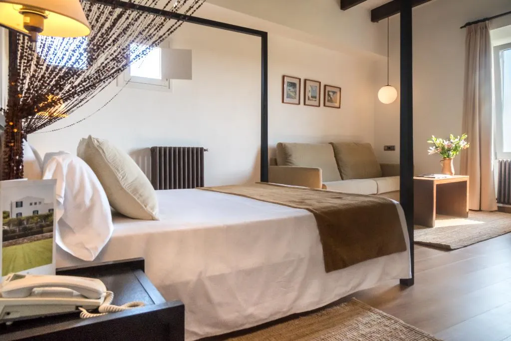 JUNIOR SUITE STANDARD Room, Rural Sant Joan de Binissaida, Menorca