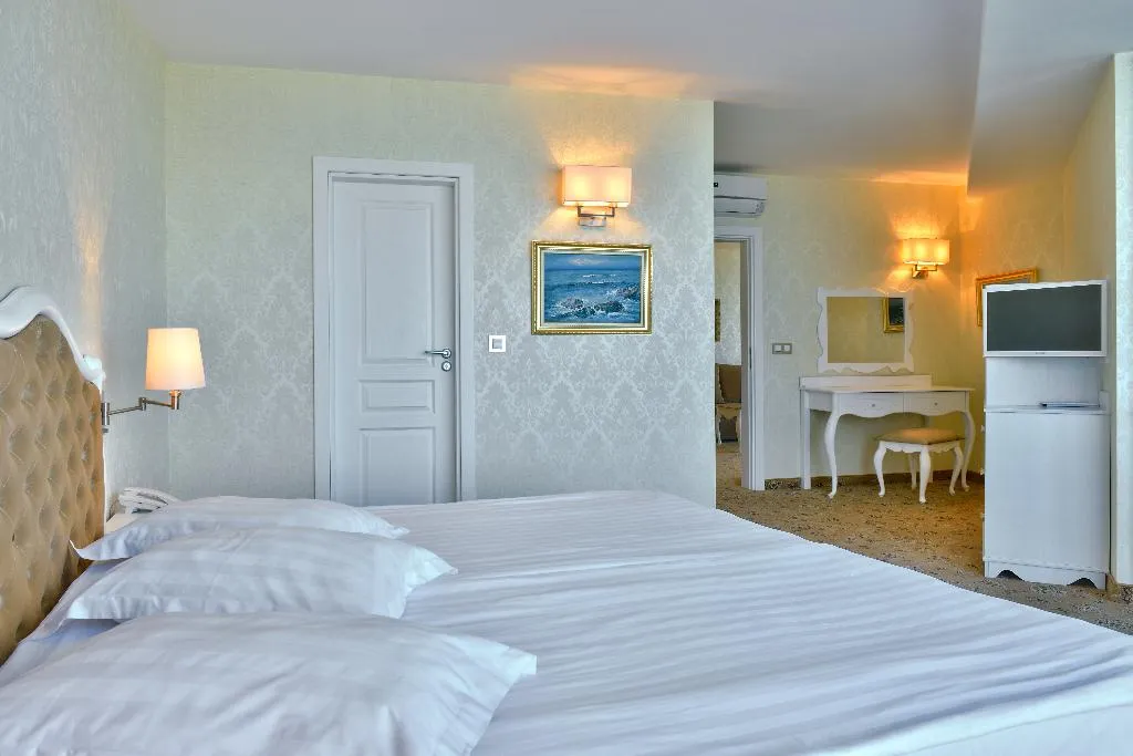SUITE LUXURY Room, Marina Grand Beach Hotel, Varna