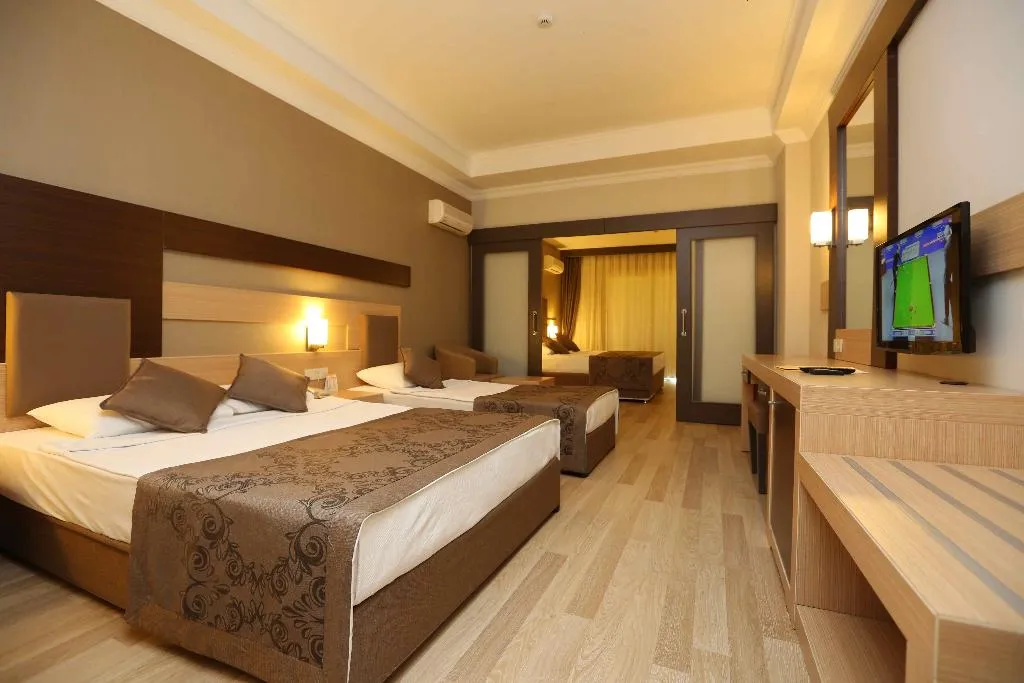 FAMILY ROOM CAPACITY 3 Room, Primasol Telatiye Resort Hotel, Antalya