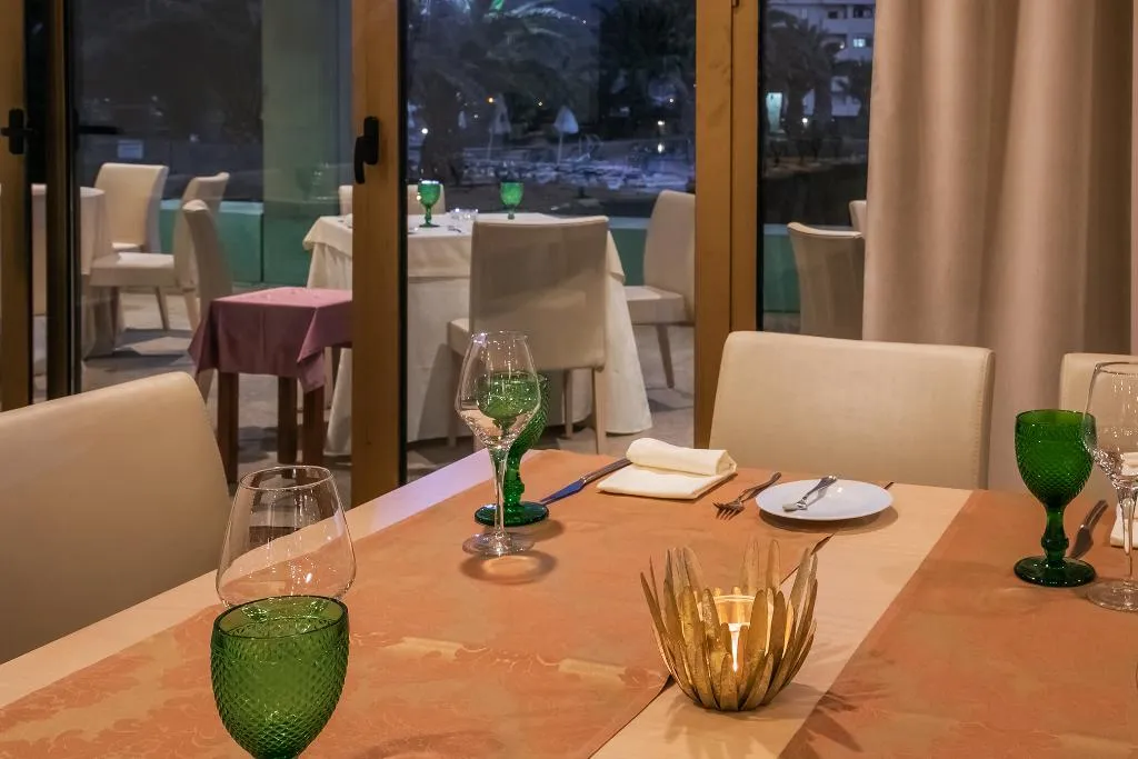 Sports and Entertainment, Forte Sao Francisco Hotel, Porto